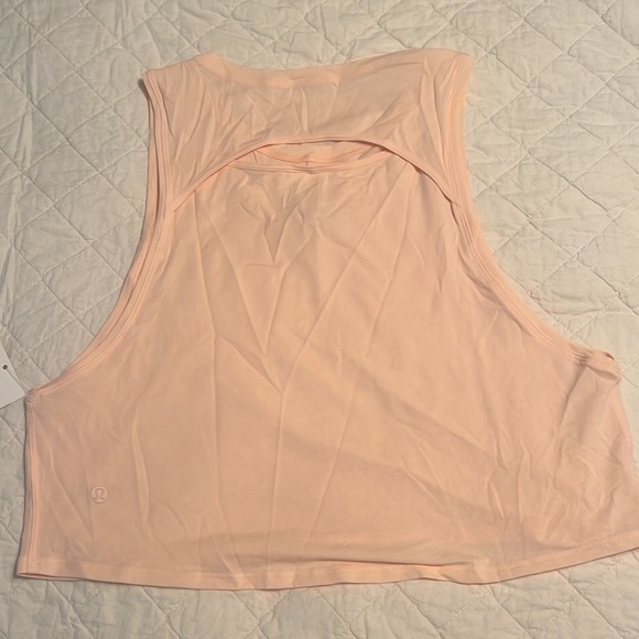 Lululemon Pink Cut Back Crop Tank - Picture 4 of 5